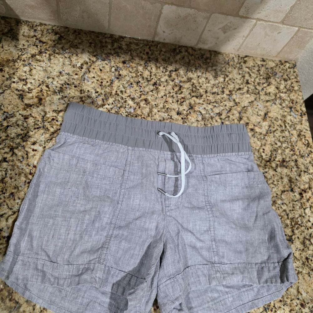 Athleta Linen Shorts 6